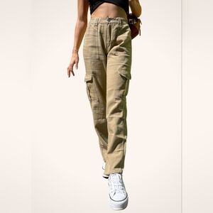 🌻Women's Tan Cargo Pants Size L
